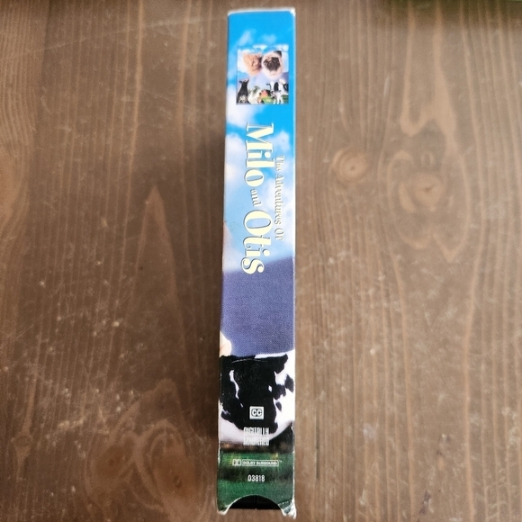 The Adventures of Milo and Otis" VHS + 2 Clifford The Big Red Dog Movies, More - Picture 6 of 9